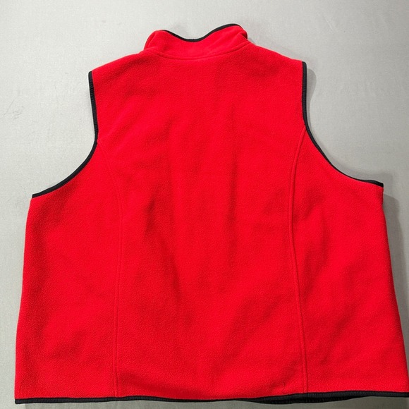 Woman's Plus Size 26/28W TravelSmith Reversible Fleece Vest Red Black Sleeveless - Picture 3 of 4
